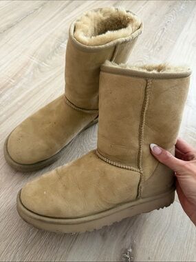 UGG Women's Short Shearling Boots in Chestnut